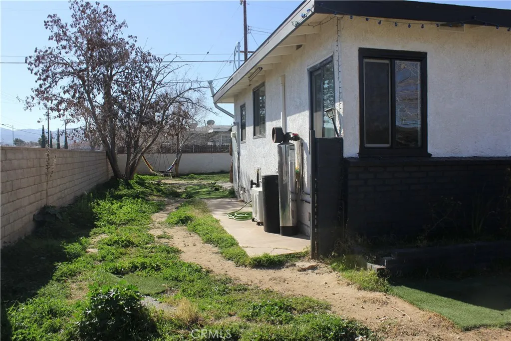 Additional image 8 of 1866 E Avenue Q11, Palmdale, CA 93550