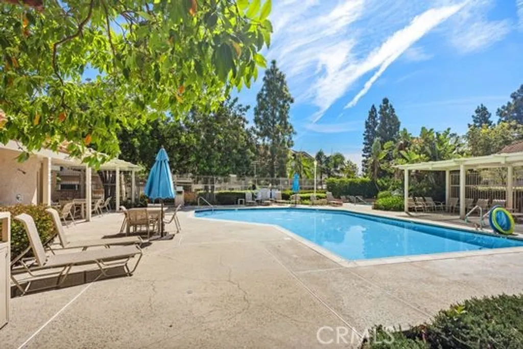 18950 Canyon View Dr, Trabuco Canyon, CA 92679