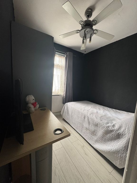 Room to rentForest Road IG6 photo 3