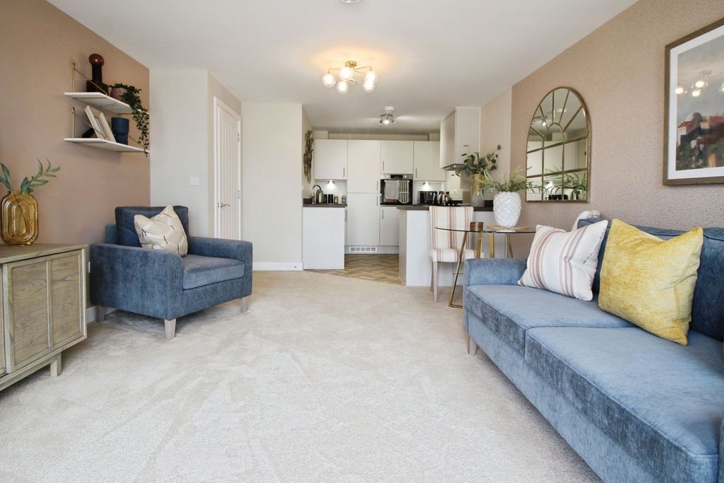 Additional image 3 of 1 bed flat to rentPeglars Way, Swindon SN1