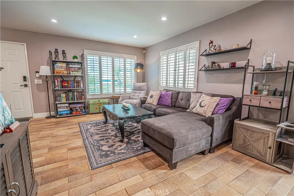 Additional image 6 of 18714 Vista Del Canon Unit B, Newhall, CA 91321