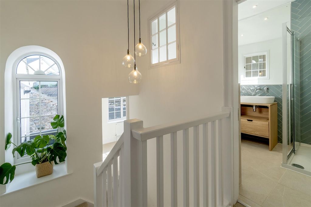 Additional image 14 of 4 bed property to rentMarine Road, Oreston, Plymouth PL9