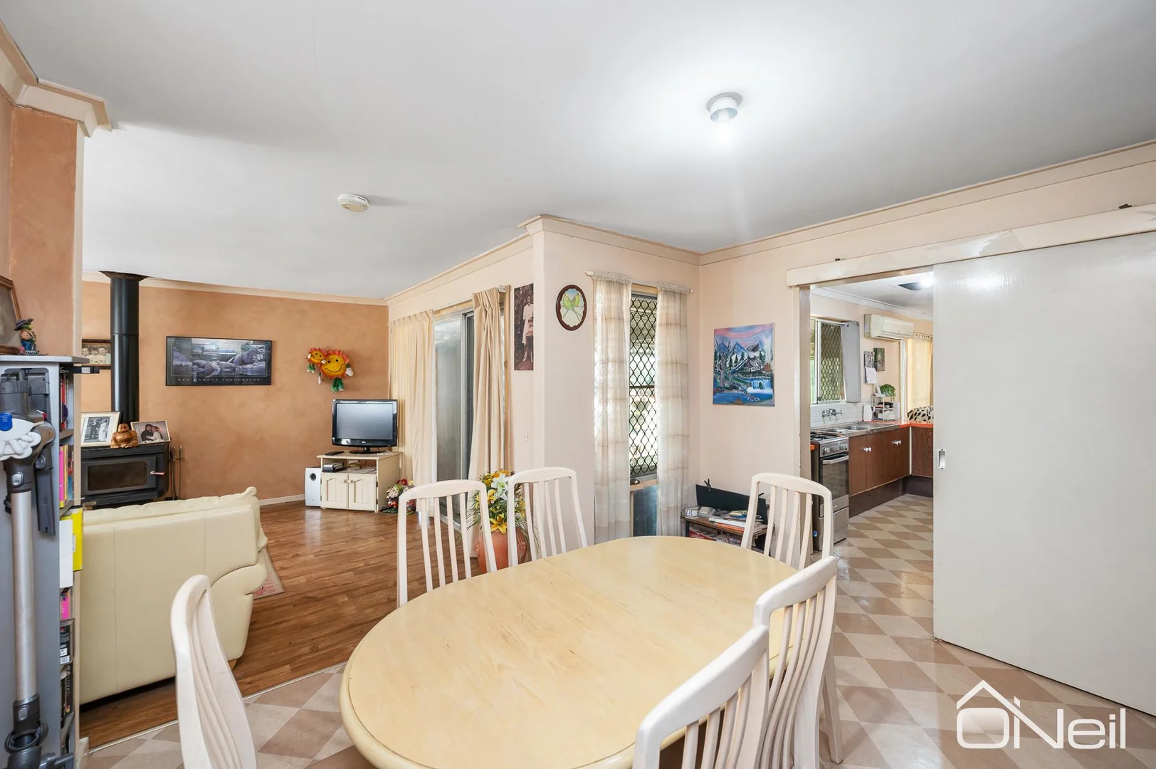 Additional image 10 of 100 Derry Avenue, Mount Nasura WA 6112