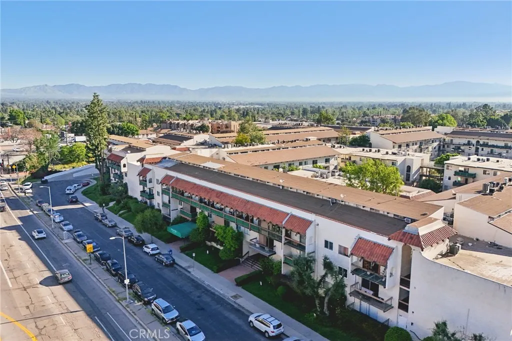 Additional image 18 of 5460 White Oak Ave Unit C315, Encino, CA 91316