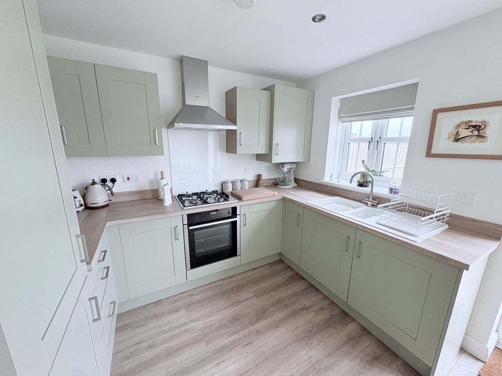 Additional image 3 of 3 bed semi-detached house to rentJobson Avenue, Beverley HU17