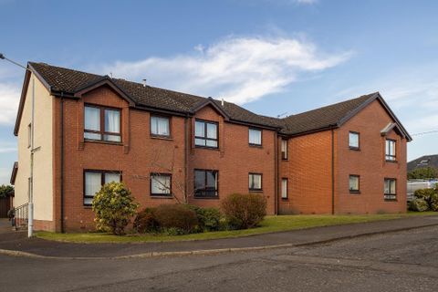 Blenheim Court, Stepps G33