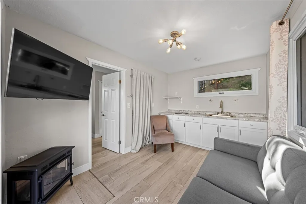 Additional image 22 of 1807 Valencia Ave, Carlsbad, CA 92008