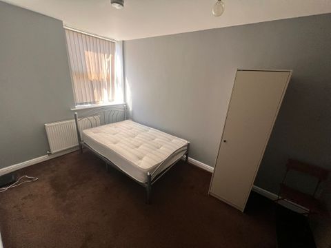 Bevercotes Road, Sheffield S5, Room to rent