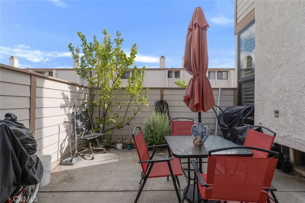 Additional image 60 of 10231 Independence Ave Unit C17, Chatsworth, CA 91311