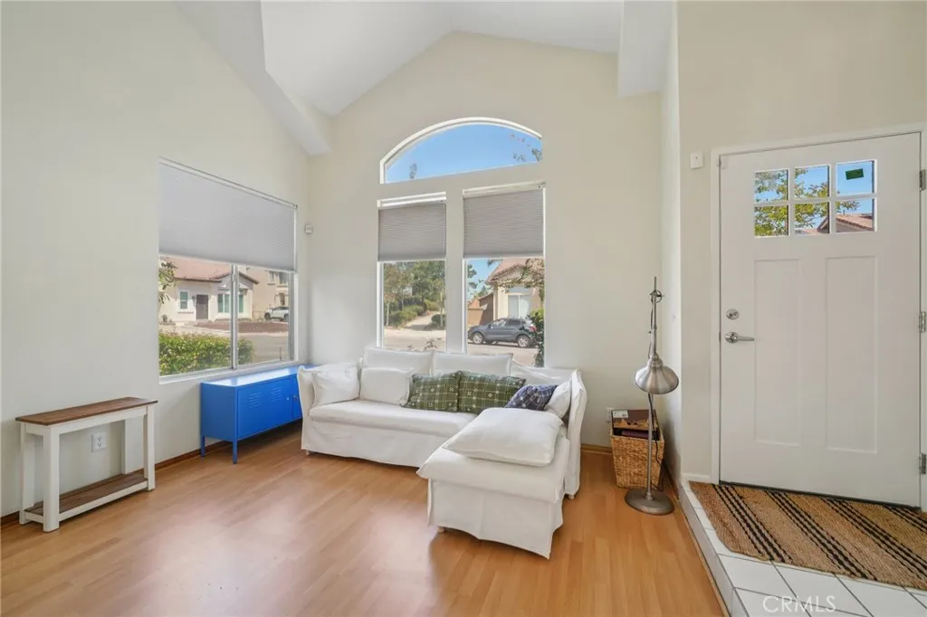 7146 Trivento Place, Rancho Cucamonga, CA 91701 photo 4