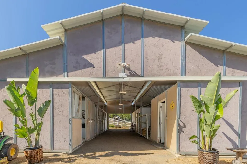 Additional image 5 of 161 Lemon Grove Drive, Fallbrook, CA 92028