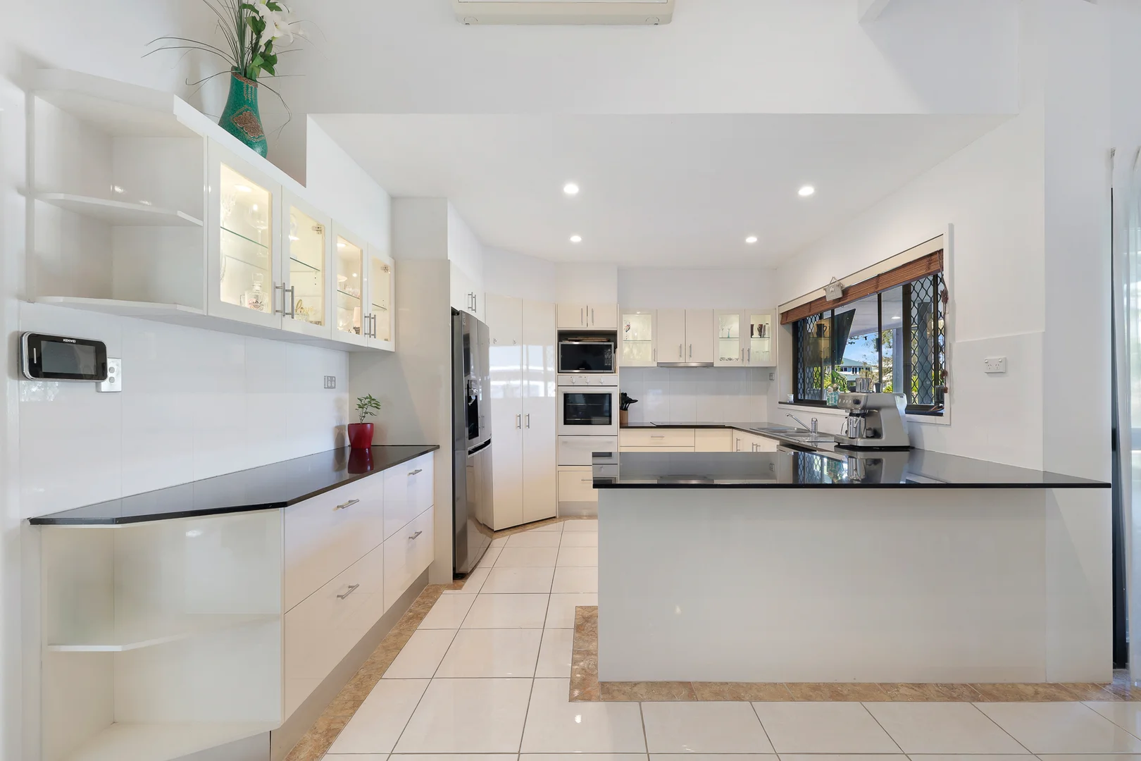 Additional image 4 of 734 Nerang Broadbeach Road, Carrara QLD 4211