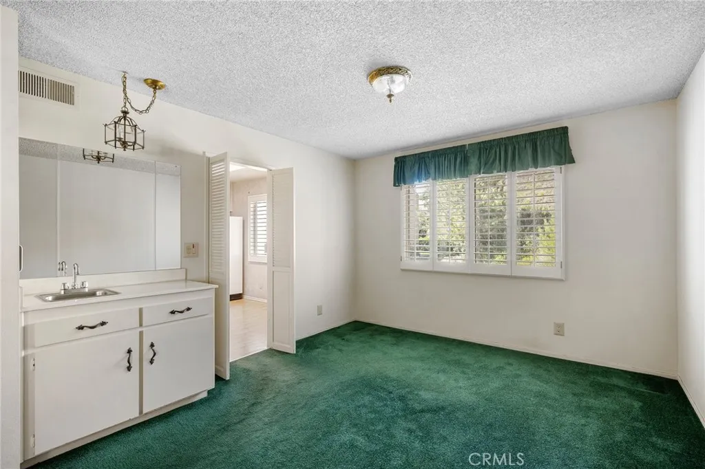 Additional image 48 of 9555 Via Venezia, Burbank, CA 91504