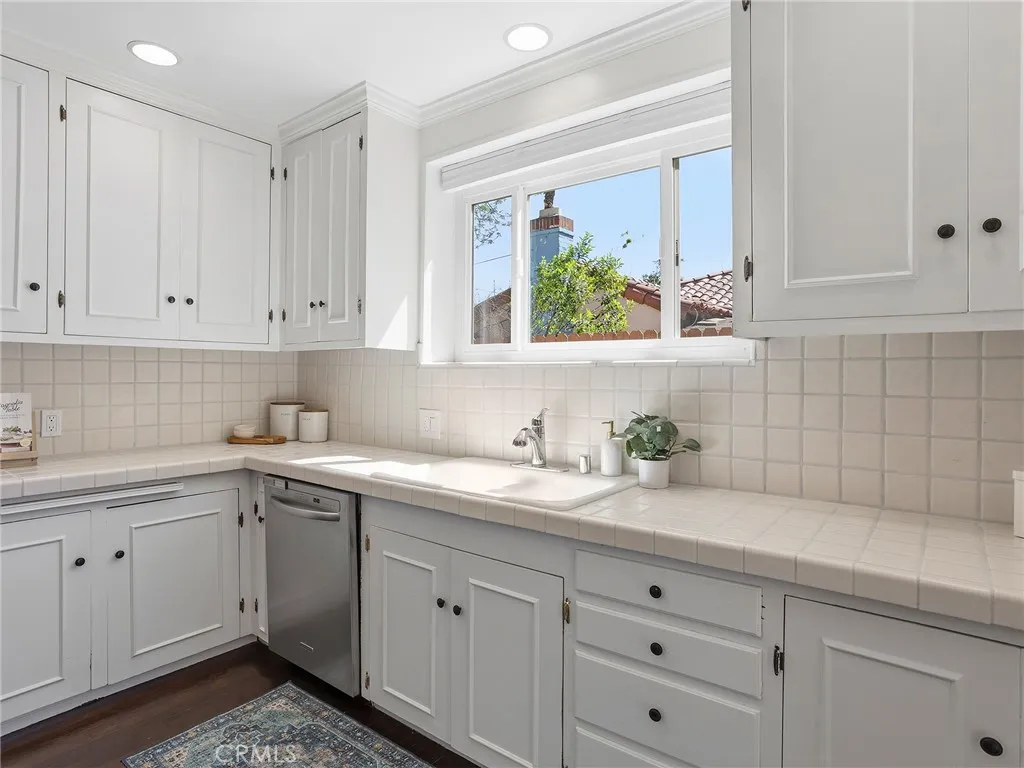 Additional image 7 of 5233 Lemp Avenue, Valley Village, CA 91601
