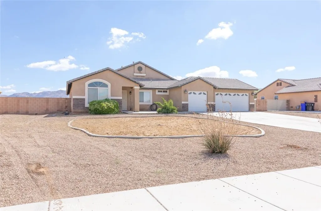 Additional image 6 of 14193 Fresian Ave, Apple Valley, CA 92307