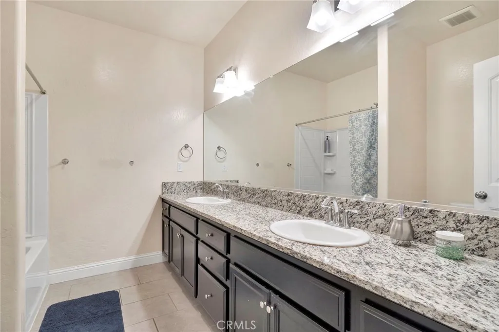 Additional image 26 of 5952 E Truman Ave, Fresno, CA 93727
