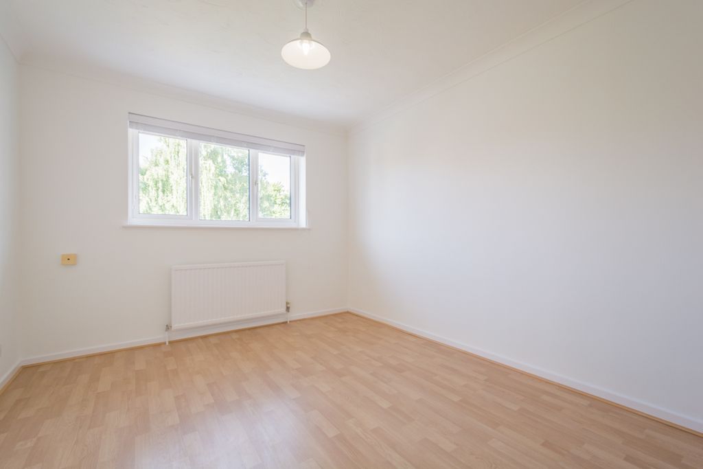 Additional image 15 of 4 bed semi-detached house to rentLydiard Way, Trowbridge BA14