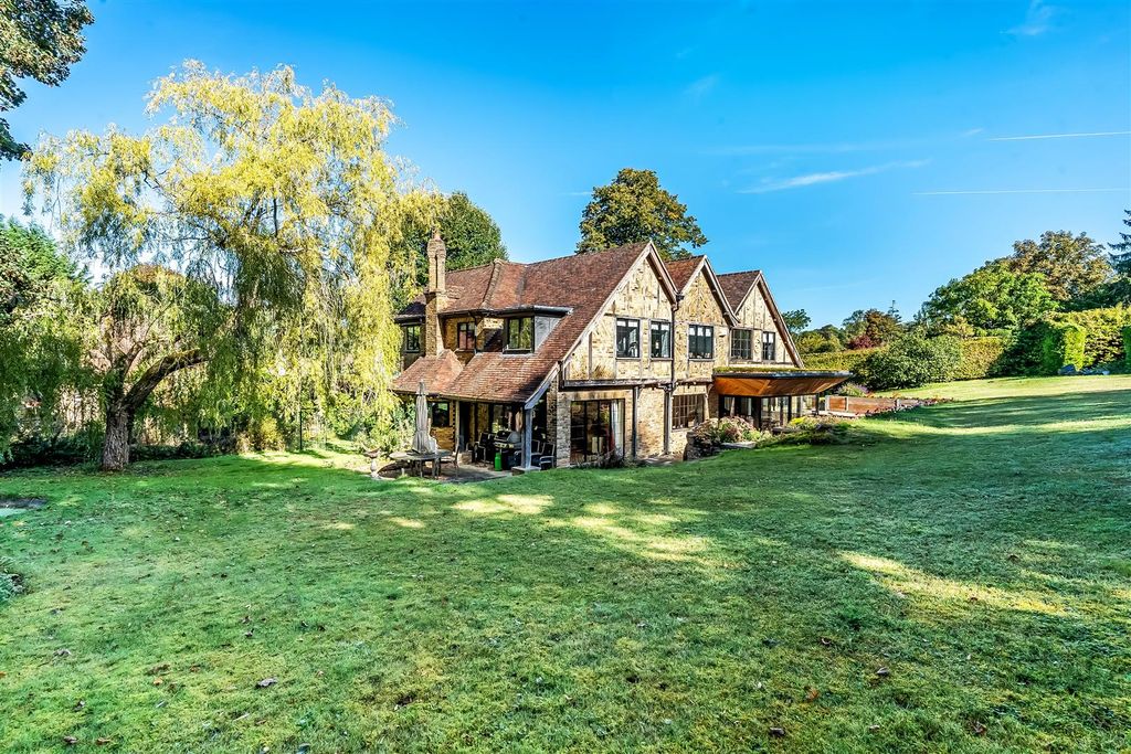 Additional image 40 of 5 bed detached house to rentGarden Close, Leatherhead KT22