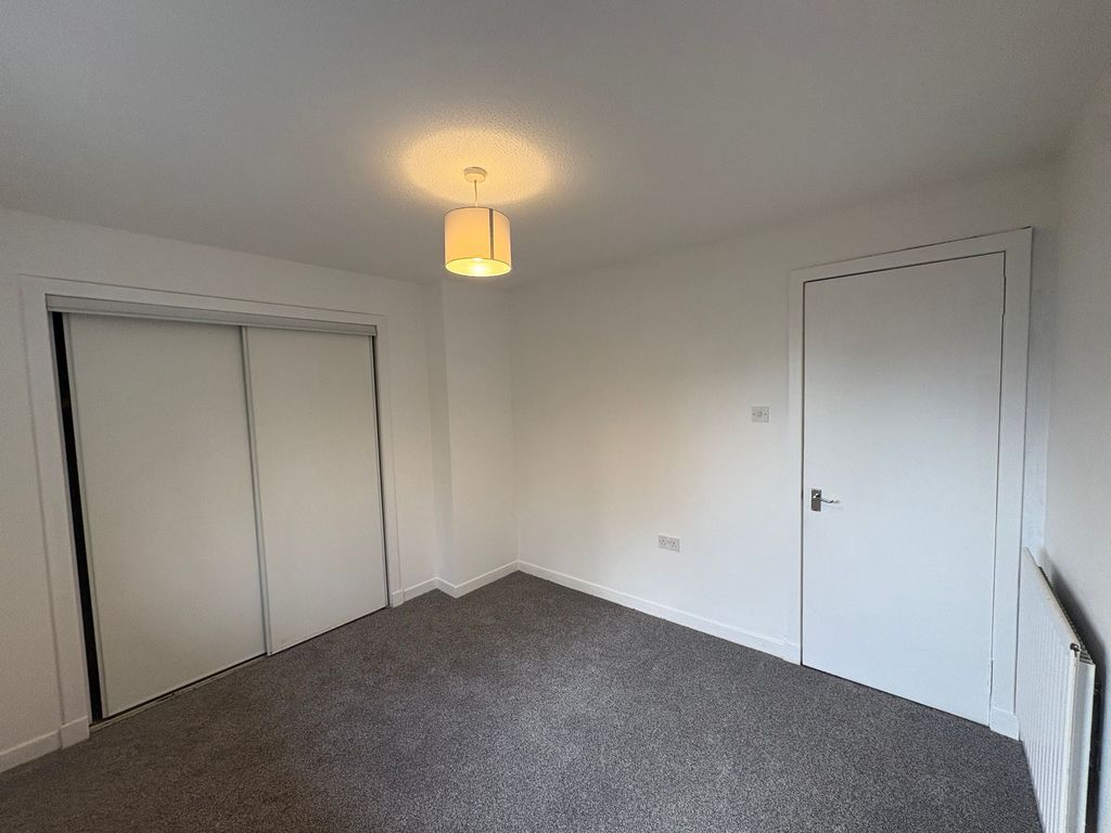 Additional image 6 of 2 bed flat to rentCanal Gardens, Elderslie PA5