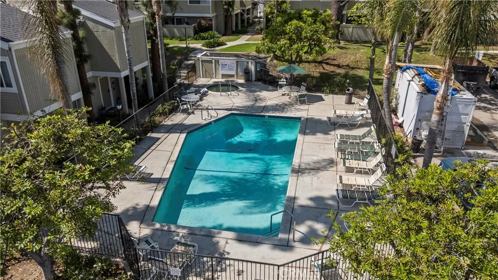 Additional image 84 of 22117 Burbank Blvd Unit 5, Woodland Hills, CA 91367