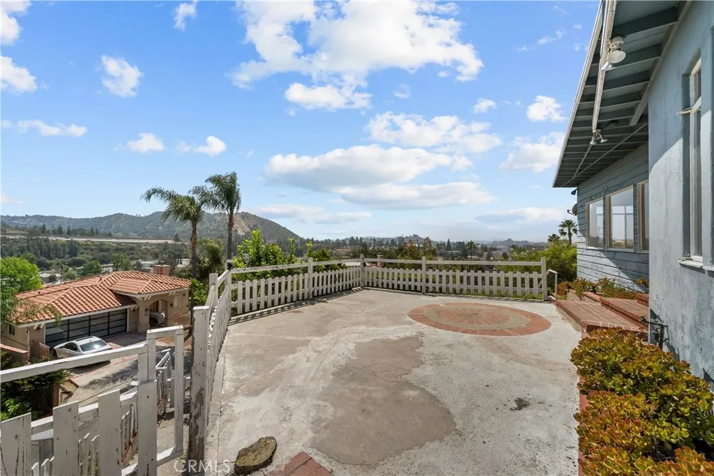 Additional image 27 of 649 Atkins Dr, Glendale, CA 91206