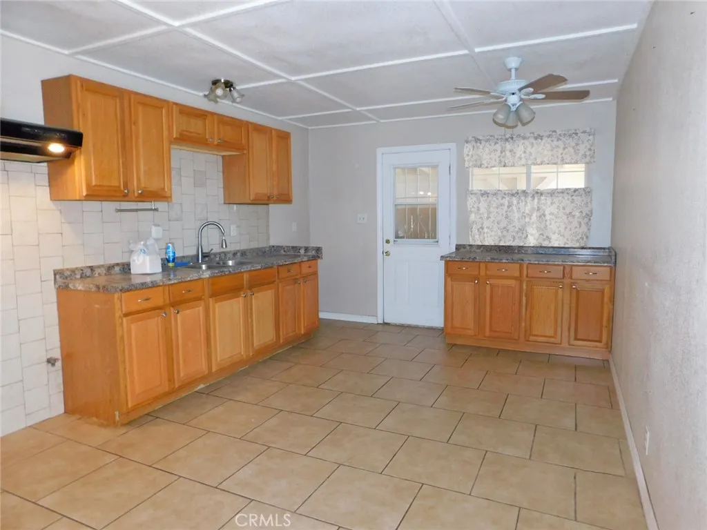 Additional image 10 of 25516 Agate Rd, Barstow, CA 92311