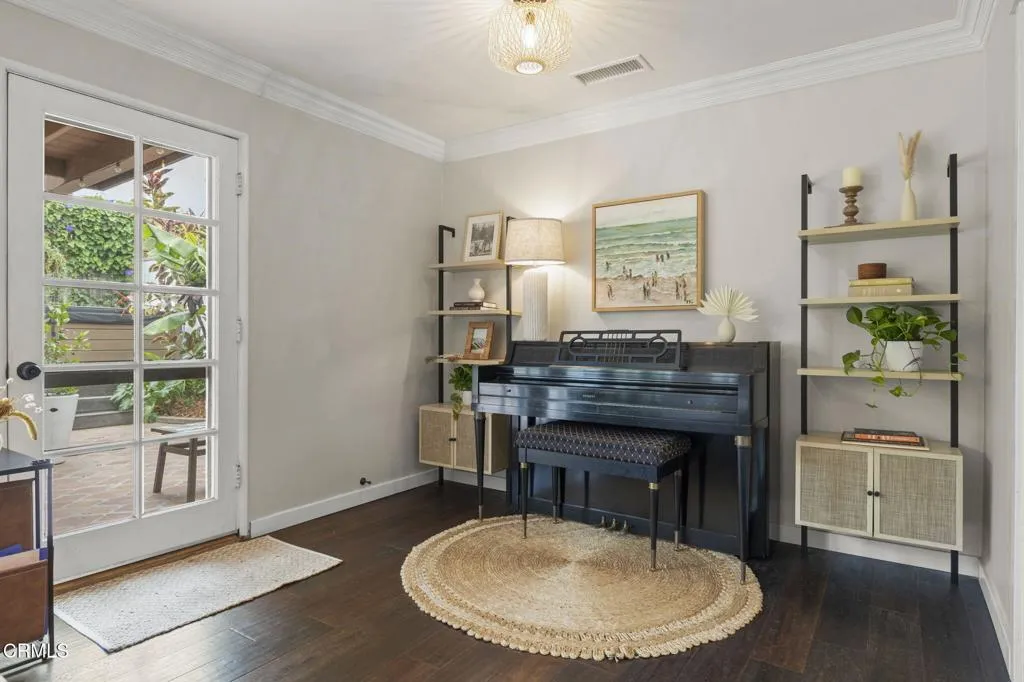 Additional image 97 of 630 Redwood Avenue, Ventura, CA 93003