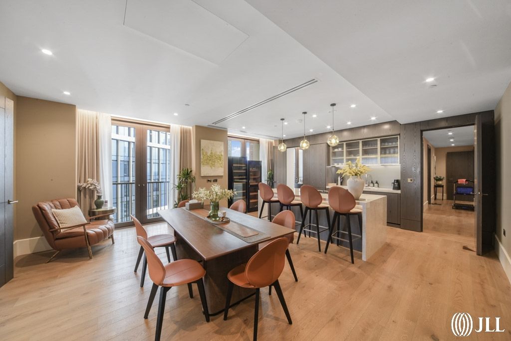 Additional image 9 of 6 bed flat to rentOak Lane, London SW8