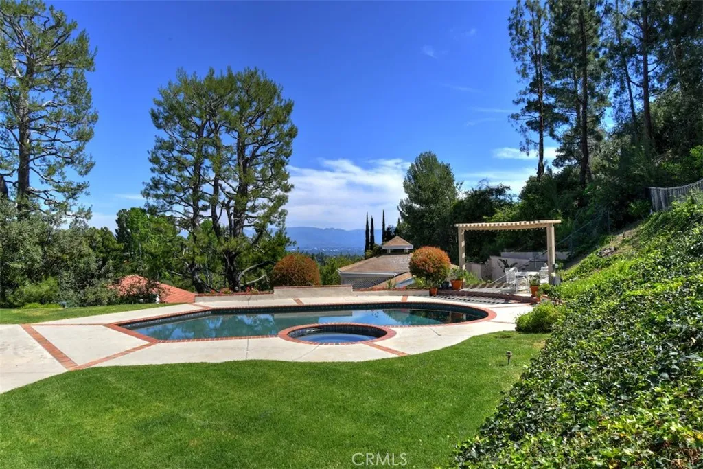 Additional image 108 of 19970 Greenbriar Drive, Tarzana, CA 91356