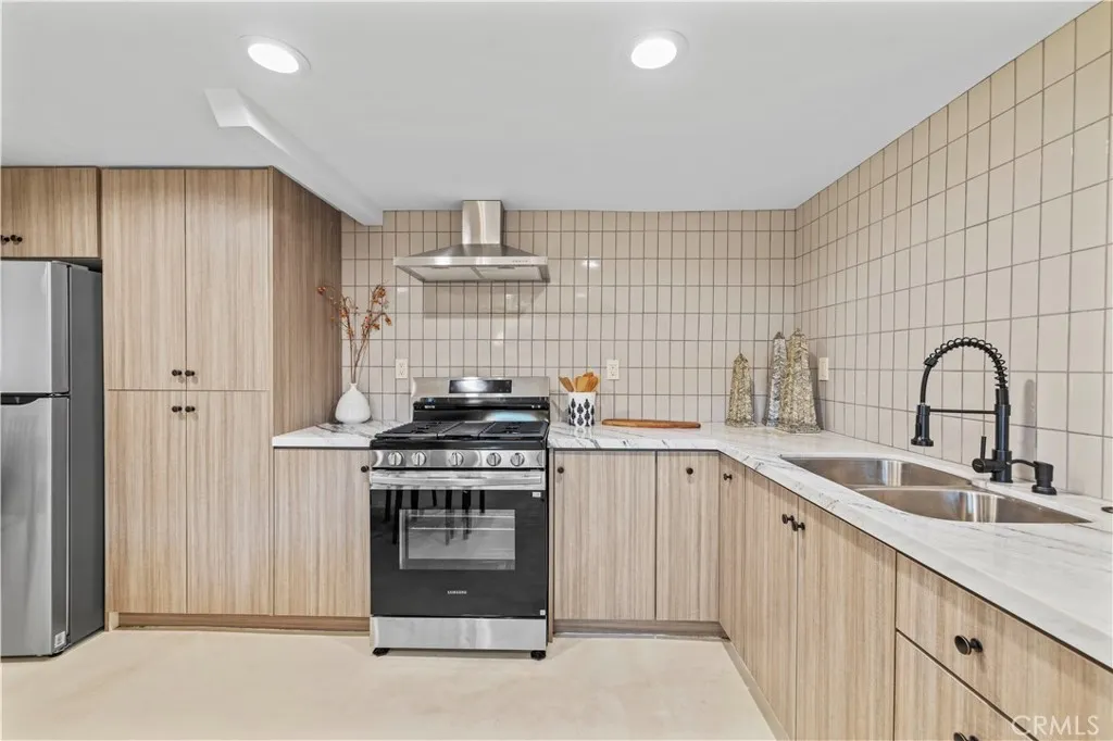 Additional image 62 of 525 Nolden St, Los Angeles, CA 90042