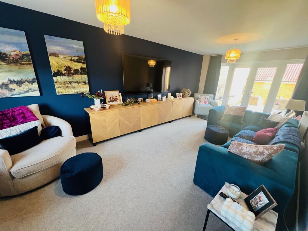 Additional image 10 of 5 bed property to rentSissons Close, Barnack, Stamford PE9