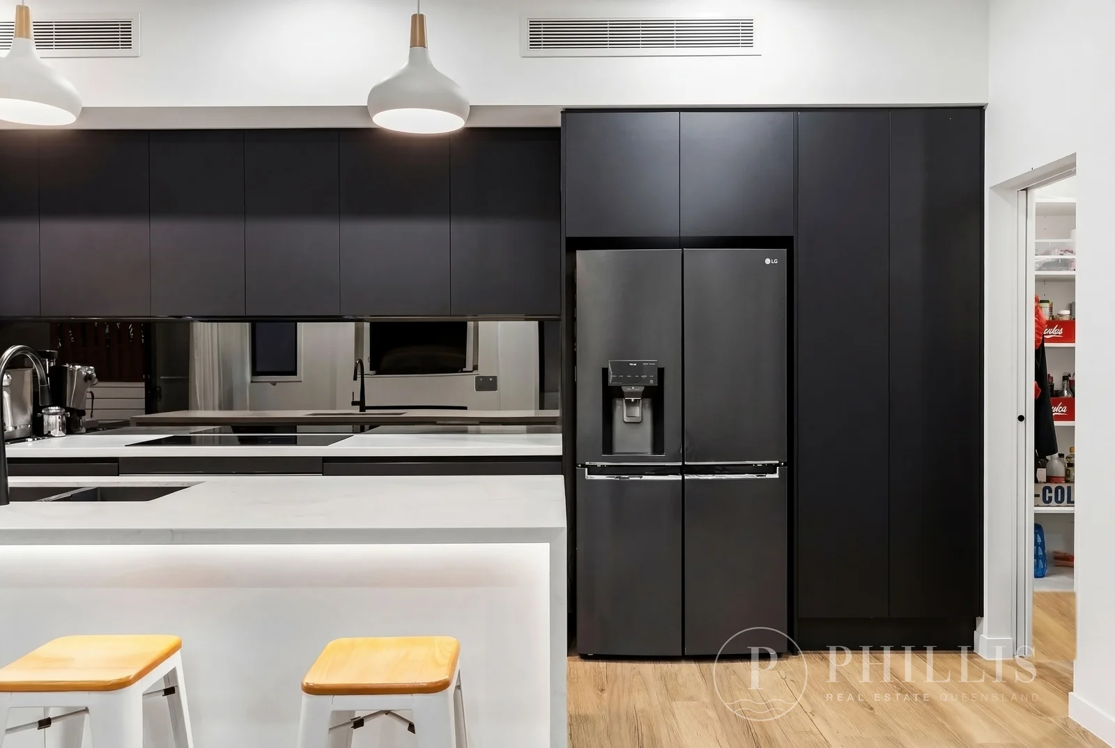 Additional image 7 of 2/8 Thelma Avenue, Biggera Waters QLD 4216