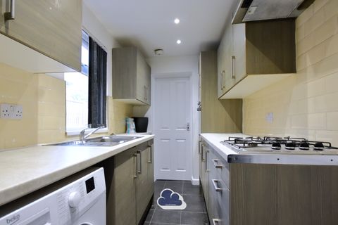 Oxford Street, Coventry CV1