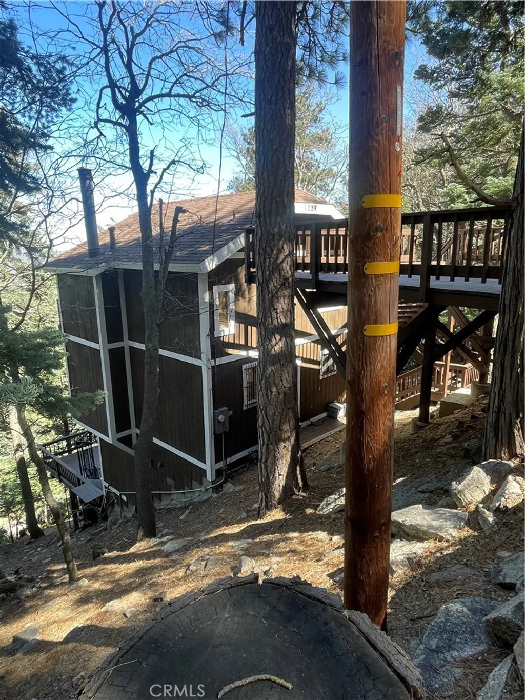 1059 Mercury Way, Crestline, CA 92325