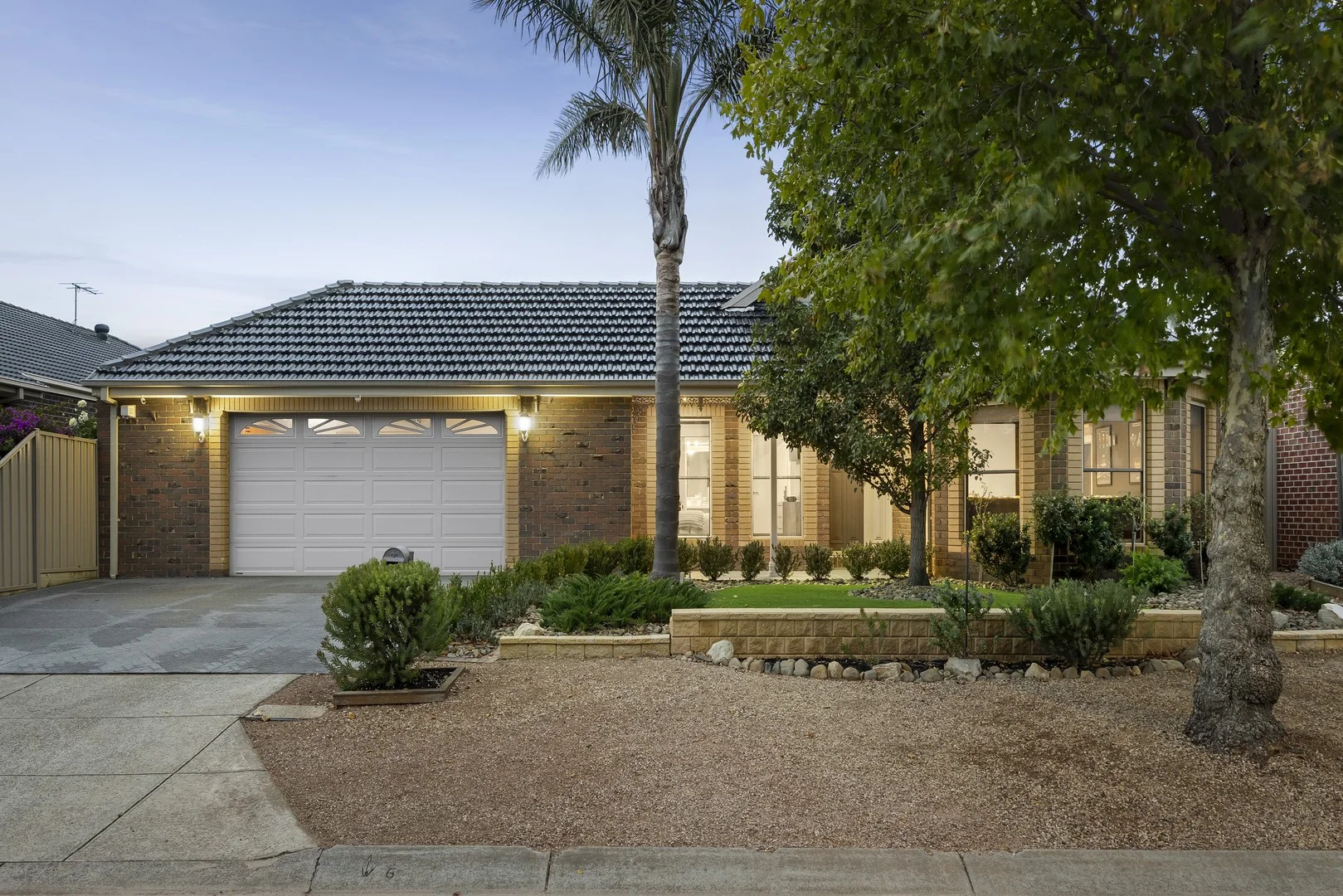 13 Summerhill Drive, Hillside VIC 3037