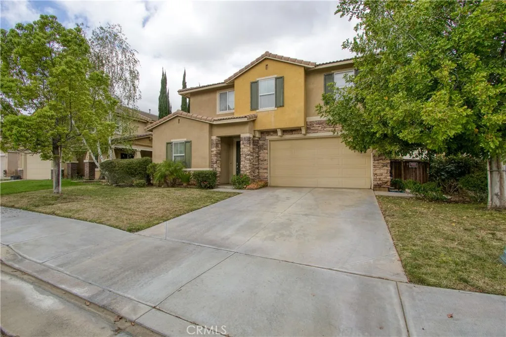 37192 High Ridge Dr, Beaumont, CA 92223 photo 2