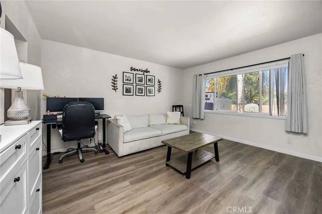 Additional image 8 of 435 E Adams St, Santa Ana, CA 92707