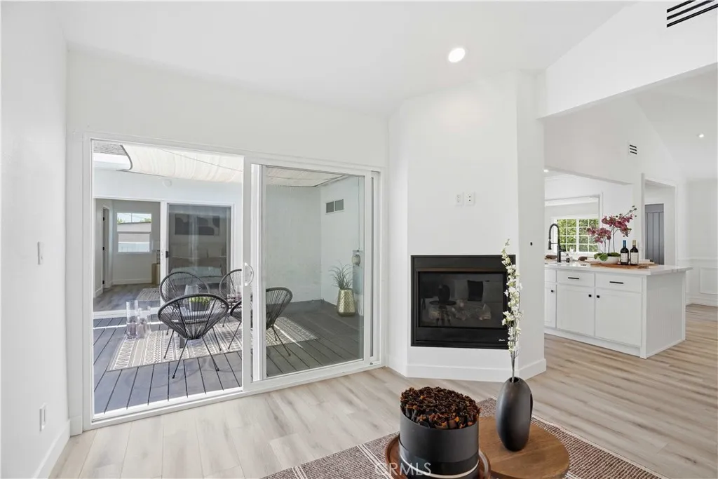 Additional image 63 of 17721 Burbank Blvd, Encino, CA 91316