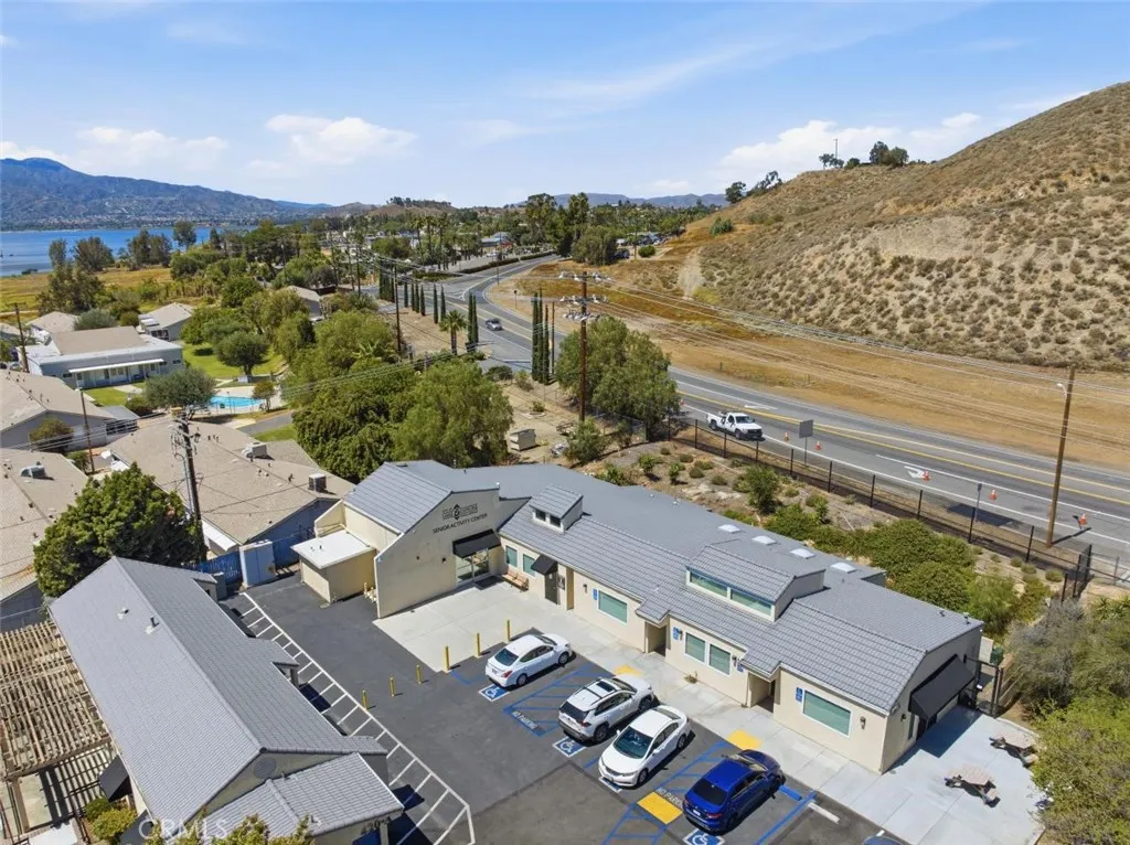 Additional image 15 of 150 E Lakeshore Dr, Lake Elsinore, CA 92530