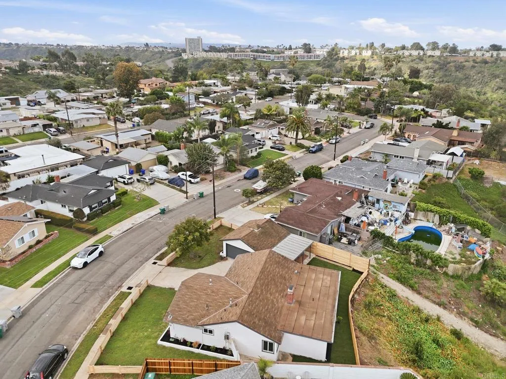 Additional image 34 of 3296 Via Bartolo, San Diego, CA 92111