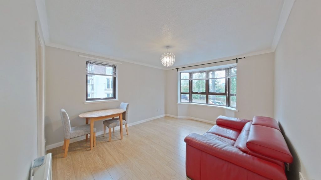 Additional image 2 of 2 bed flat to rentForthview, Riverside, Stirling FK8