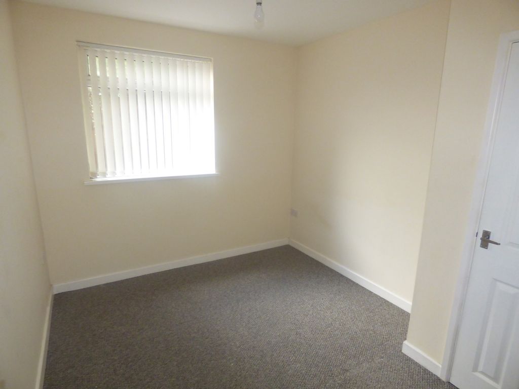 Additional image 6 of 2 bed flat to rentNeath Road, Briton Ferry, Neath, Neath Port Talbot. SA11