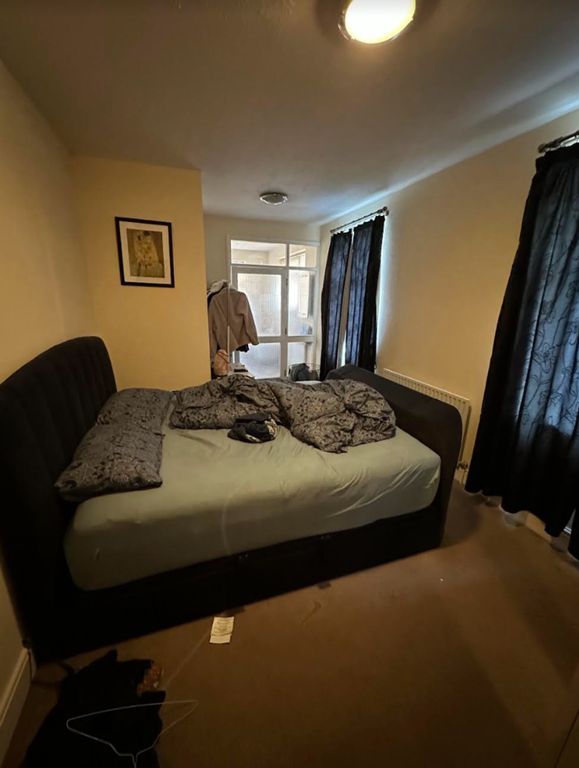 Additional image 10 of 6 bed semi-detached house to rentGloucester Road North, Bristol BS7