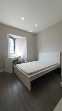 Castle Lane, Cardiff CF24, Room to rent