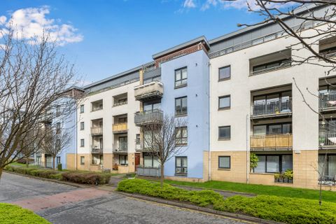9 (Flat 3), East Pilton Farm Avenue, Fettes, Edinburgh EH5