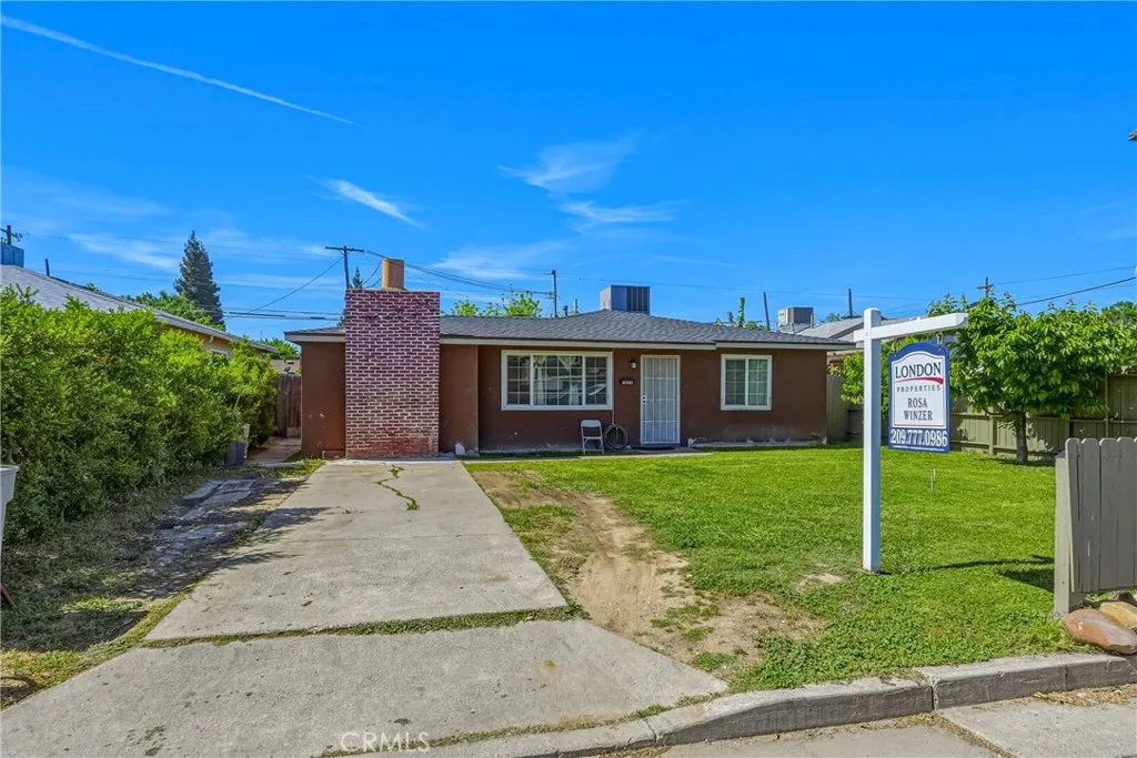 1054 W 24th St, Merced, CA 95340