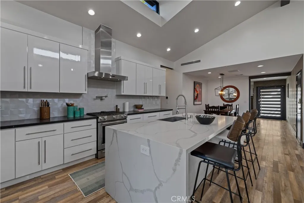 Additional image 88 of 17929 Martha Street, Encino, CA 91316