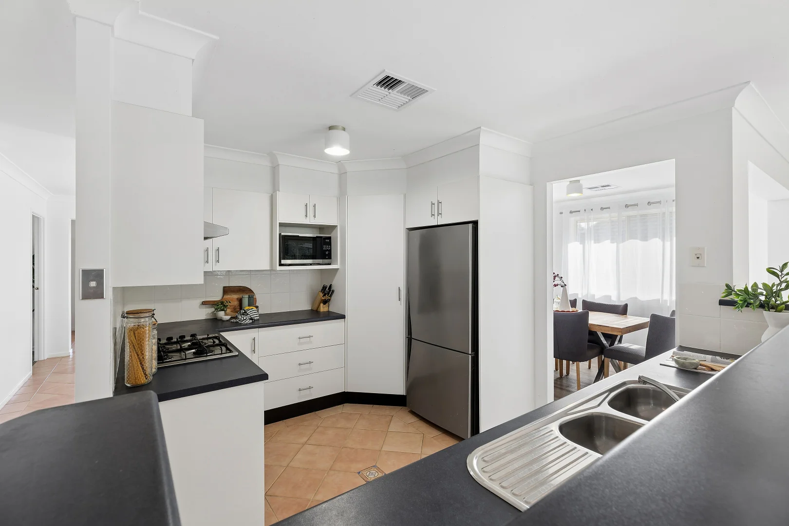 Additional image 2 of 28 Brumby Crescent, Maryland NSW 2287