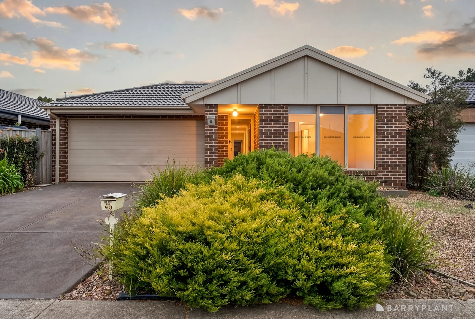 48 Saltbush Crescent, Brookfield VIC 3338