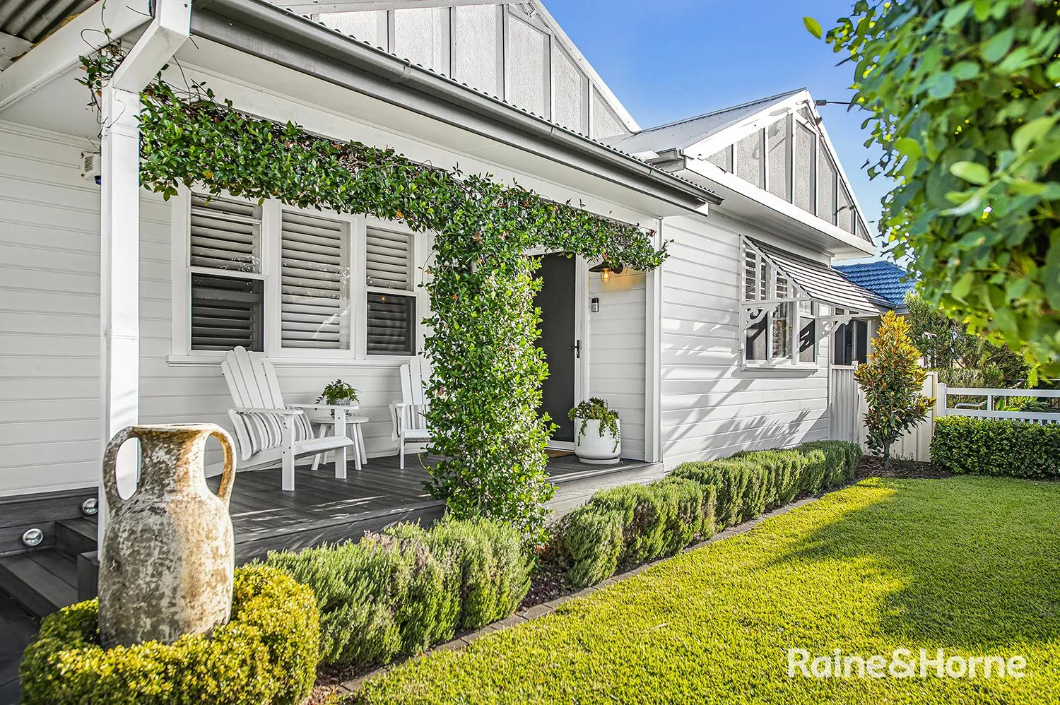 26 Hitchcock Avenue, Belmont NSW 2280
